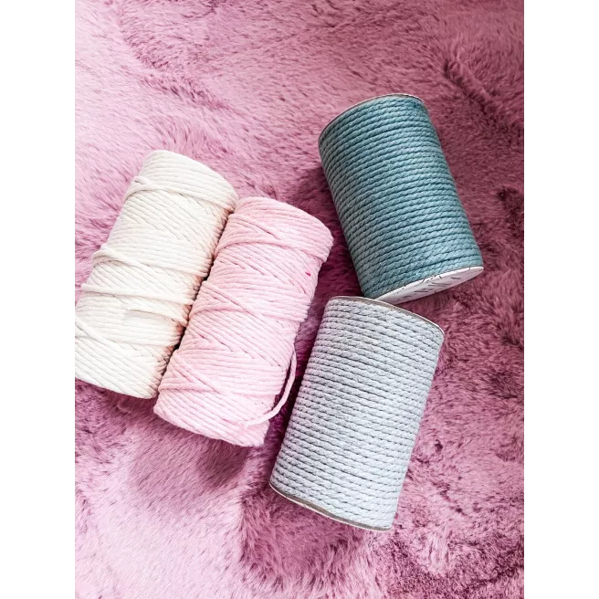 ARC-EN-CIEL EN BOIS ET MACRAME ARC-EN-CIEL EN BOIS ET MACRAME