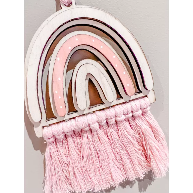 ARC-EN-CIEL EN BOIS ET MACRAME ARC-EN-CIEL EN BOIS ET MACRAME