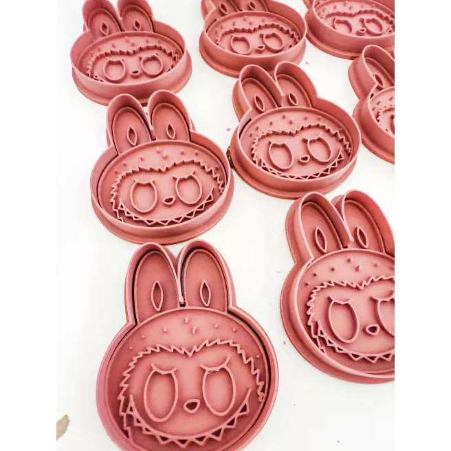 Lot de 2 emporte-pièces LABUBU